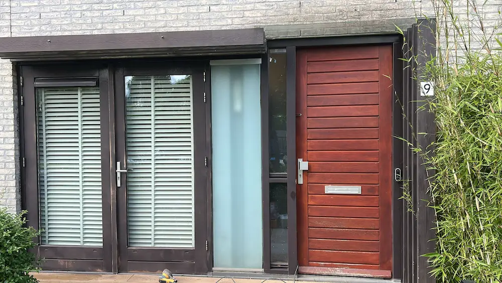 Before voorgevel renovatie