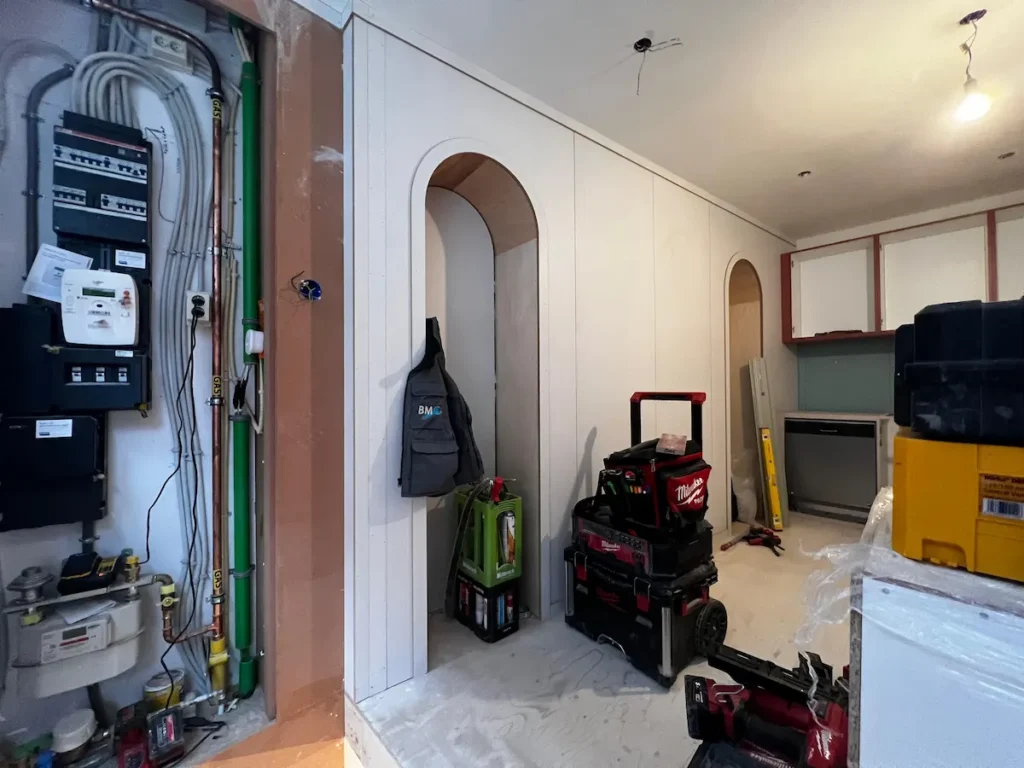 Meterkast op maat inclusief kastwand